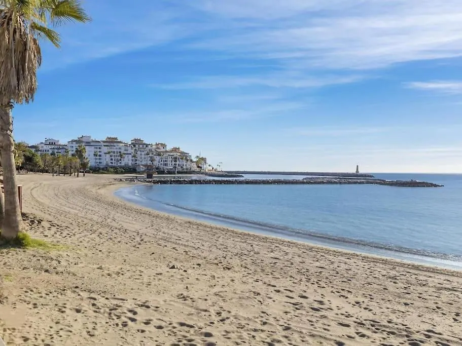 2 Bdr Apartment Next To The Beach In Puerto Banus Marbella